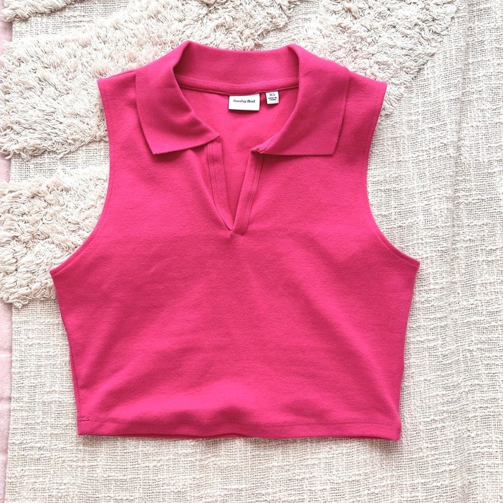 Aritzia collar tank!